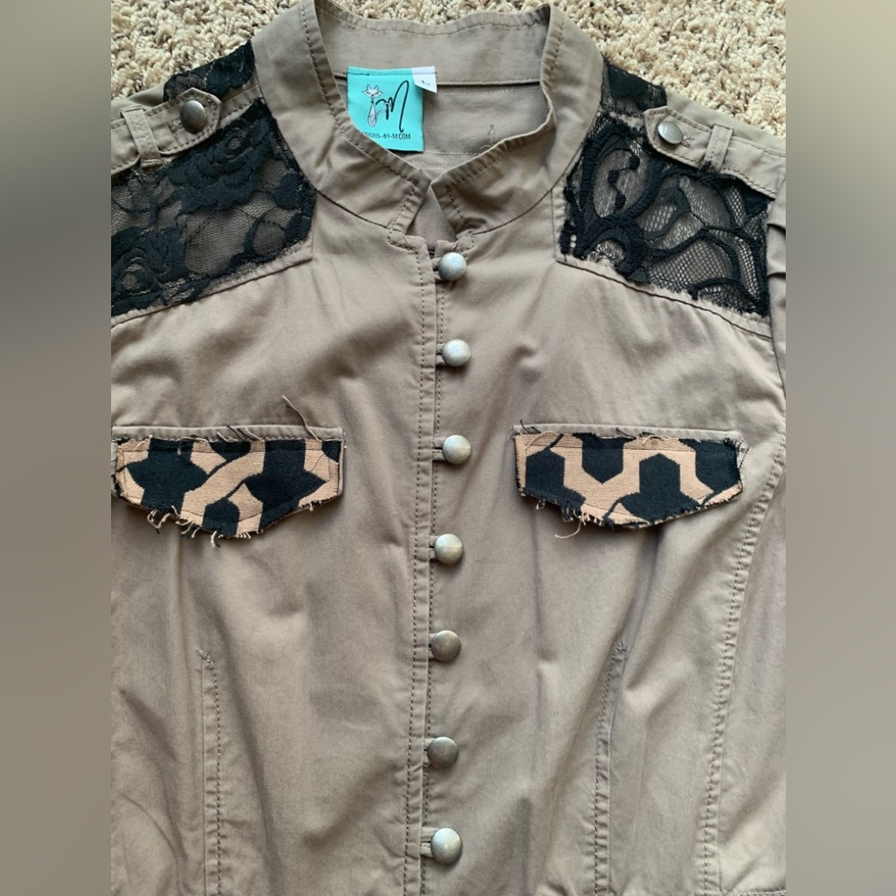 DESIGNS-BY- M.COM Jacket skull embroidered long sleeves buttons Sz L Halloween - Picture 5 of 10